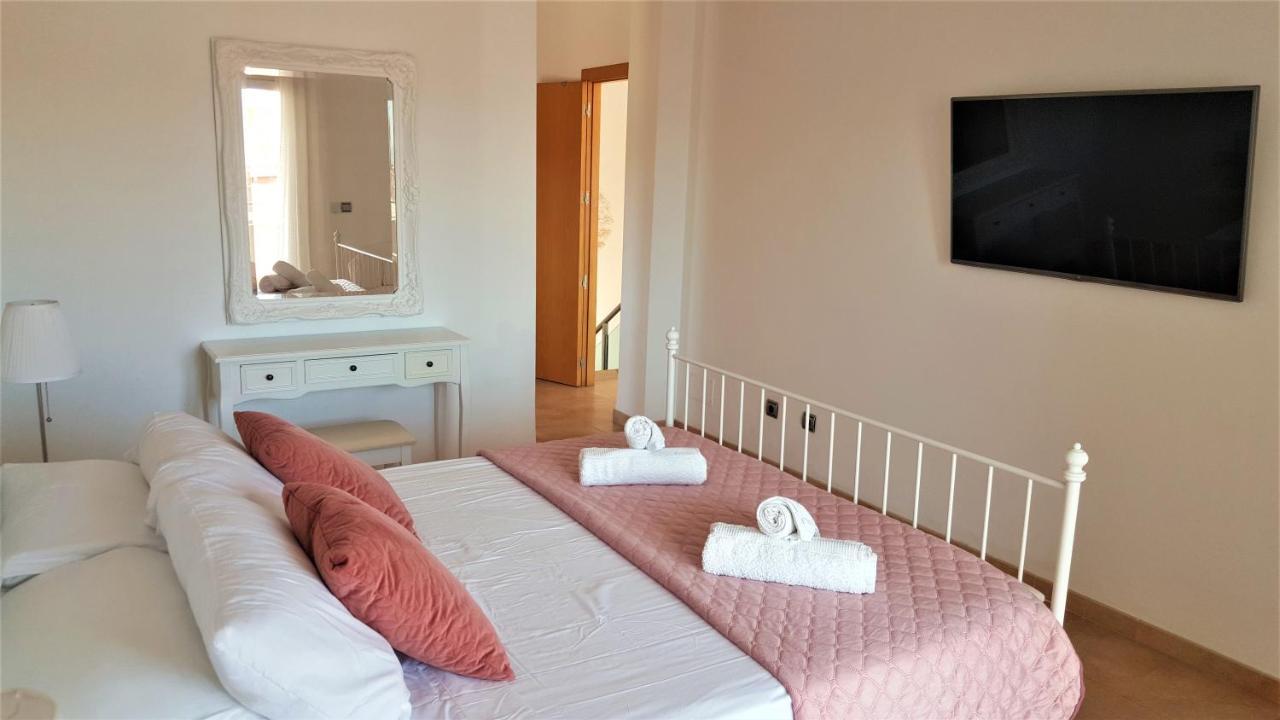 5 Bedrooms Private House 300M From Beach Roquetas de Mar Eksteriør bilde